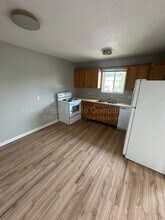 1004 Salisbury St in Kernersville, NC - Building Photo - Building Photo