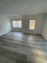 2466 Lincoln St-Unit -A in Hollywood, FL - Building Photo - Building Photo