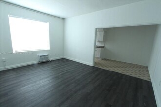 1115 Euclid Ave in Miami Beach, FL - Building Photo - Building Photo