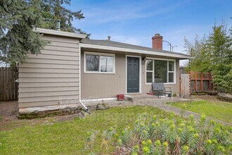 3517 SE 67th Ave in Portland, OR - Building Photo - Building Photo