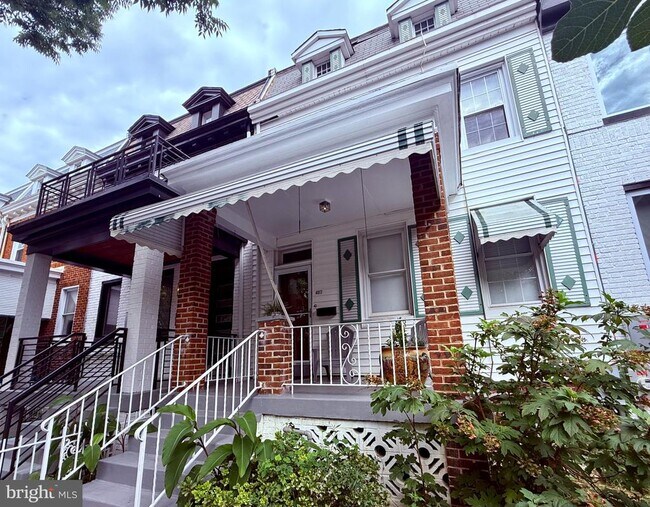 property at 4017 Illinois Ave NW