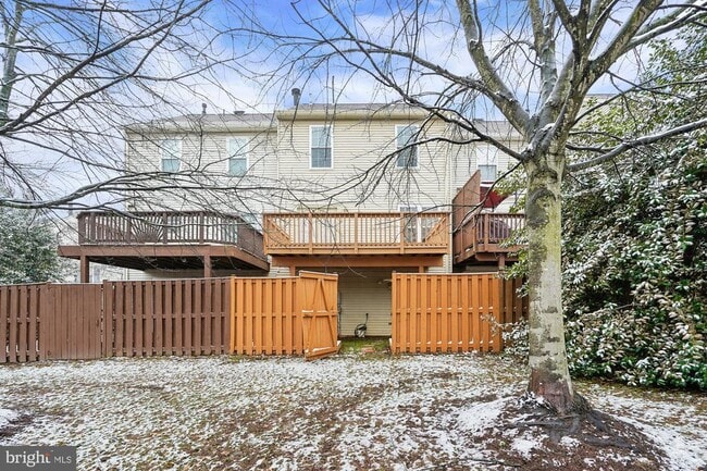 45590 Whitcomb Square in Sterling, VA - Building Photo - Building Photo