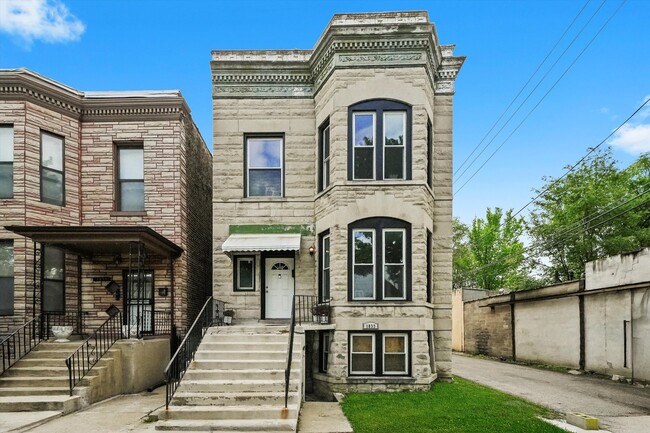 property at 1833 S St Louis Ave