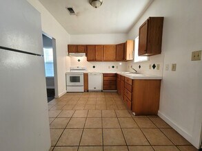 104 N Greenleaf St in Brownwood, TX - Building Photo - Building Photo