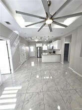 1018 N Woodson Ave, Unit 3 in Edinburg, TX - Building Photo - Building Photo