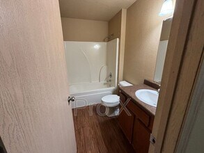 3304 SW Victoria Pl in Bentonville, AR - Building Photo - Building Photo
