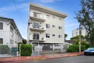 7925 Carlyle Ave in Miami Beach, FL - Building Photo