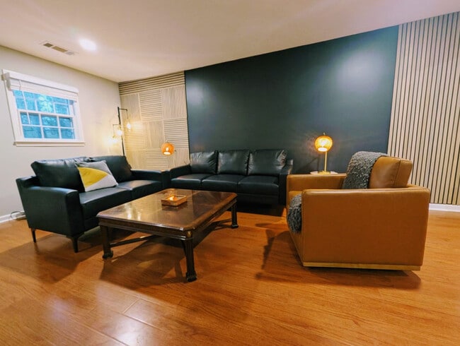 469 Holt Rd NE, Unit FL1-ID1345540P in Marietta, GA - Foto de edificio - Building Photo