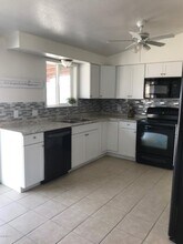 2411 W Oracle Jaynes Station Rd in Tucson, AZ - Building Photo - Building Photo