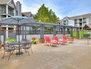 Pinehurst Apartment Homes in Sapulpa, OK - Building Photo - Building Photo