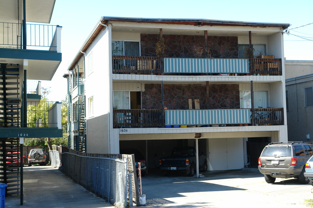 1624 Milvia St in Berkeley, CA - Building Photo