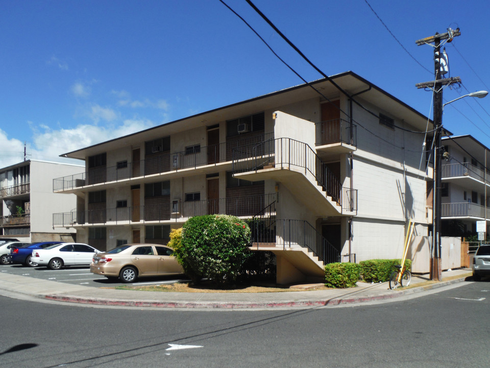 Diana Apartments in Honolulu, HI - Foto de edificio