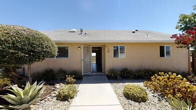 5127 Manhasset Dr in San Diego, CA - Building Photo - Building Photo