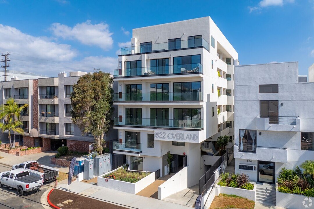 1822 Overland Ave in Los Angeles, CA - Building Photo