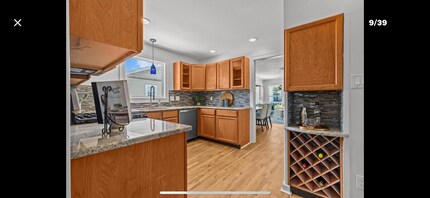 325 W Haya St in Tampa, FL - Building Photo - Building Photo