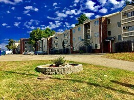 The Brickstone in Champaign, IL - Building Photo