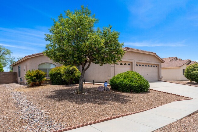 8838 E La Palma Dr in Tucson, AZ - Building Photo - Building Photo