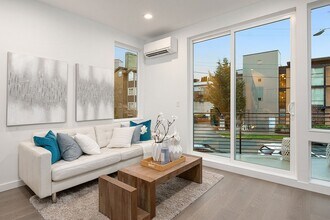 5114 24th Ave NE in Seattle, WA - Building Photo - Building Photo