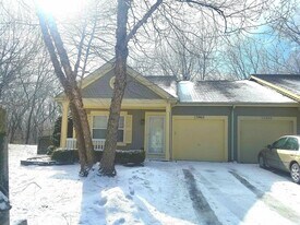 13902 S Oakdale Ct in Plainfield, IL - Building Photo