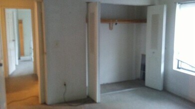 123 Elm St, Unit A-11 in Quincy, MA - Foto de edificio - Building Photo