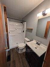 515 S 10th St in Cambridge, OH - Foto de edificio - Building Photo