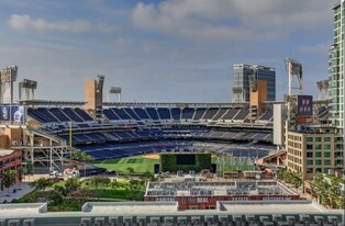 877 Island Ave in San Diego, CA - Building Photo