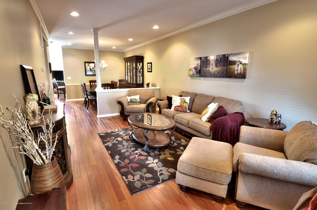 93 Demarest Dr in Englishtown, NJ - Building Photo - Building Photo