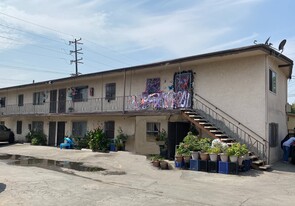 1907 Nadeau St in Los Angeles, CA - Building Photo
