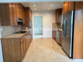 26152 Carmel Knolls Dr in Carmel, CA - Building Photo - Building Photo