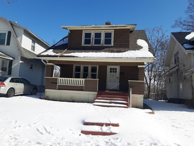 property at 2024 Eastview Ave
