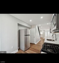 37 E Collom St photo'