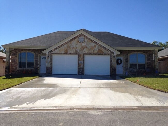 property at 613 Paseo del Plata Dr
