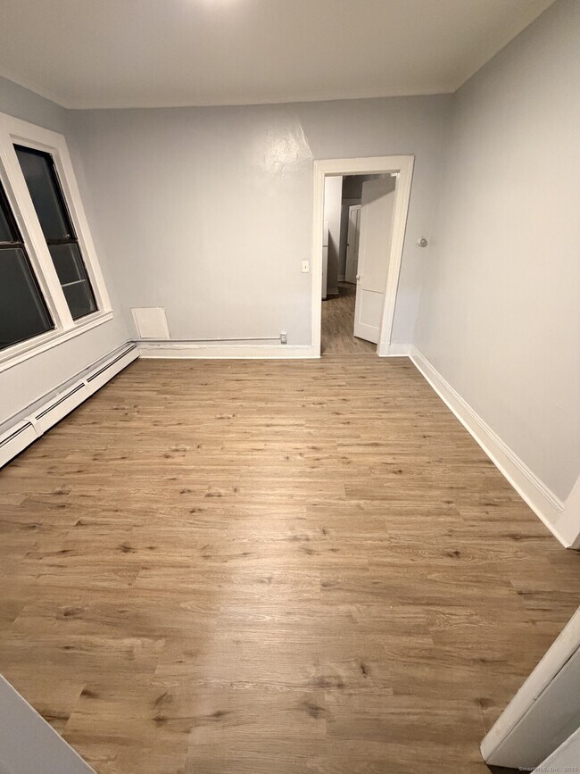 42 Redding St in Hartford, CT - Building Photo - Building Photo