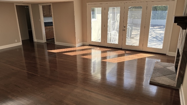 1090 Pine Bluff Dr in Pasadena, CA - Building Photo - Building Photo