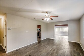 2480 NW 63rd Ave in Sunrise, FL - Building Photo - Building Photo