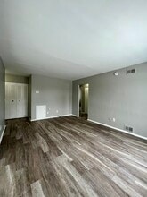 11333 Old Goddard Rd in Allen Park, MI - Building Photo - Building Photo