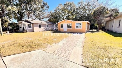 854 Klondike Ave in Winter Garden, FL - Building Photo - Building Photo