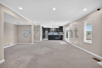 1665 Hawk Ridge Pl in Escondido, CA - Foto de edificio - Building Photo