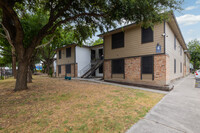 Peach Creek Apartments in San Antonio, TX - Foto de edificio - Building Photo