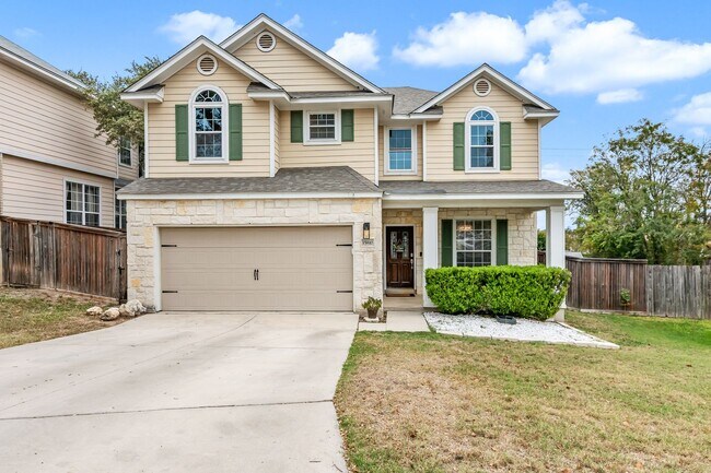 15810 Redwoods Manor in San Antonio, TX - Building Photo - Building Photo
