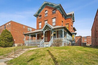 248 Laurel St in Hartford, CT - Building Photo - Building Photo