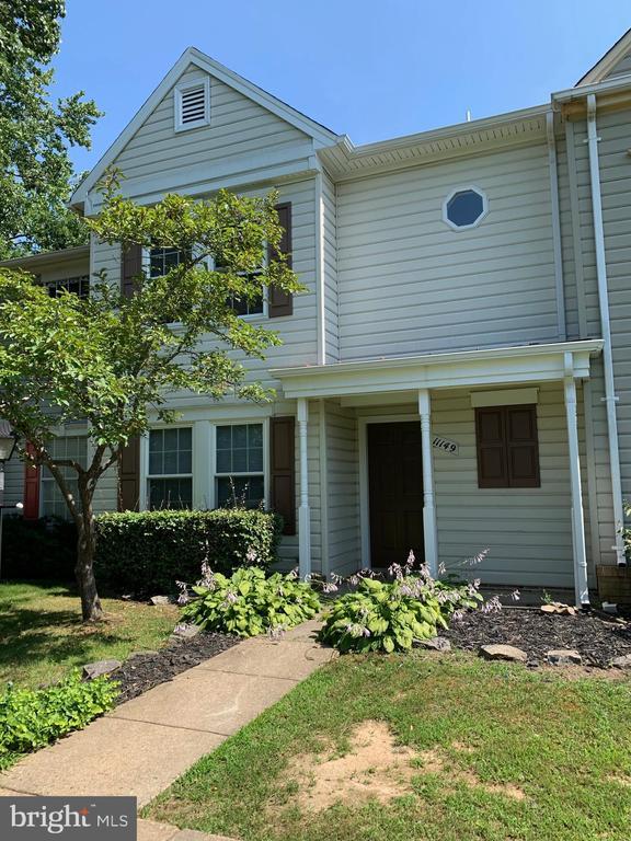 property at 11149 Thornberry Ct