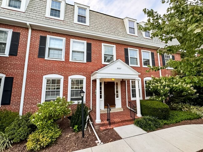 3007 S Buchanan St in Arlington, VA - Building Photo - Building Photo