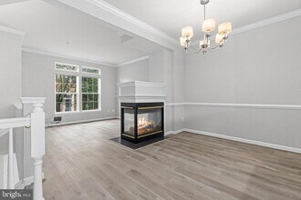 2752 Manhattan Pl in Vienna, VA - Building Photo - Building Photo