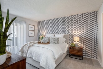 Colony Parc in Ventura, CA - Foto de edificio - Building Photo