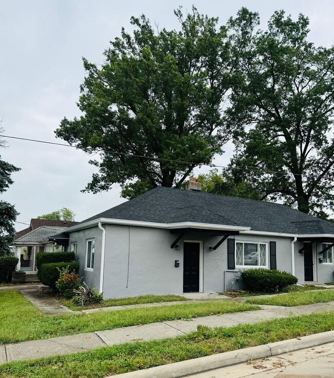 property at 2200 Bremont Ave