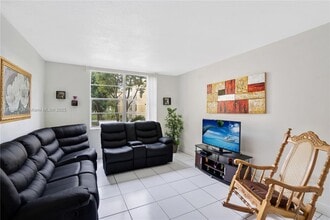 1875 W 56th St in Hialeah, FL - Building Photo - Building Photo