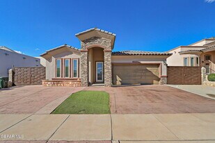 14805 Holly Springs in El Paso, TX - Building Photo
