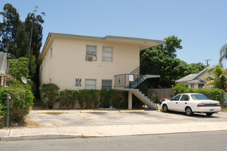 1110 N H St in Lake Worth, FL - Building Photo - Building Photo