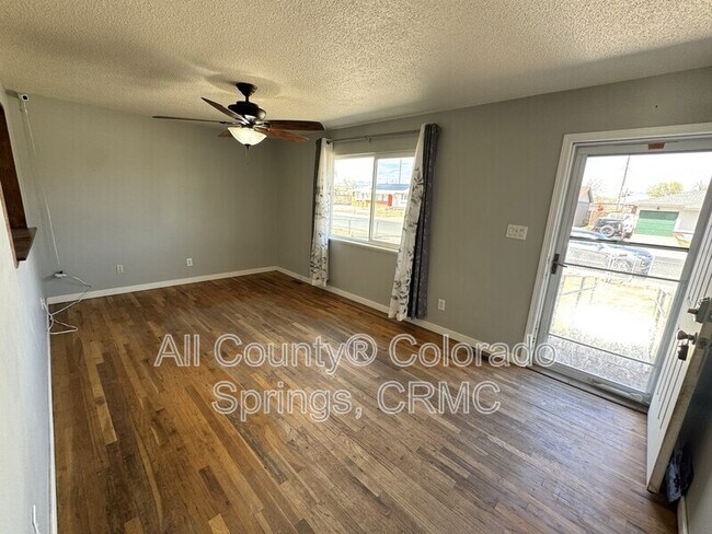 2510 Ivanhoe Dr in Colorado Springs, CO - Building Photo - Building Photo